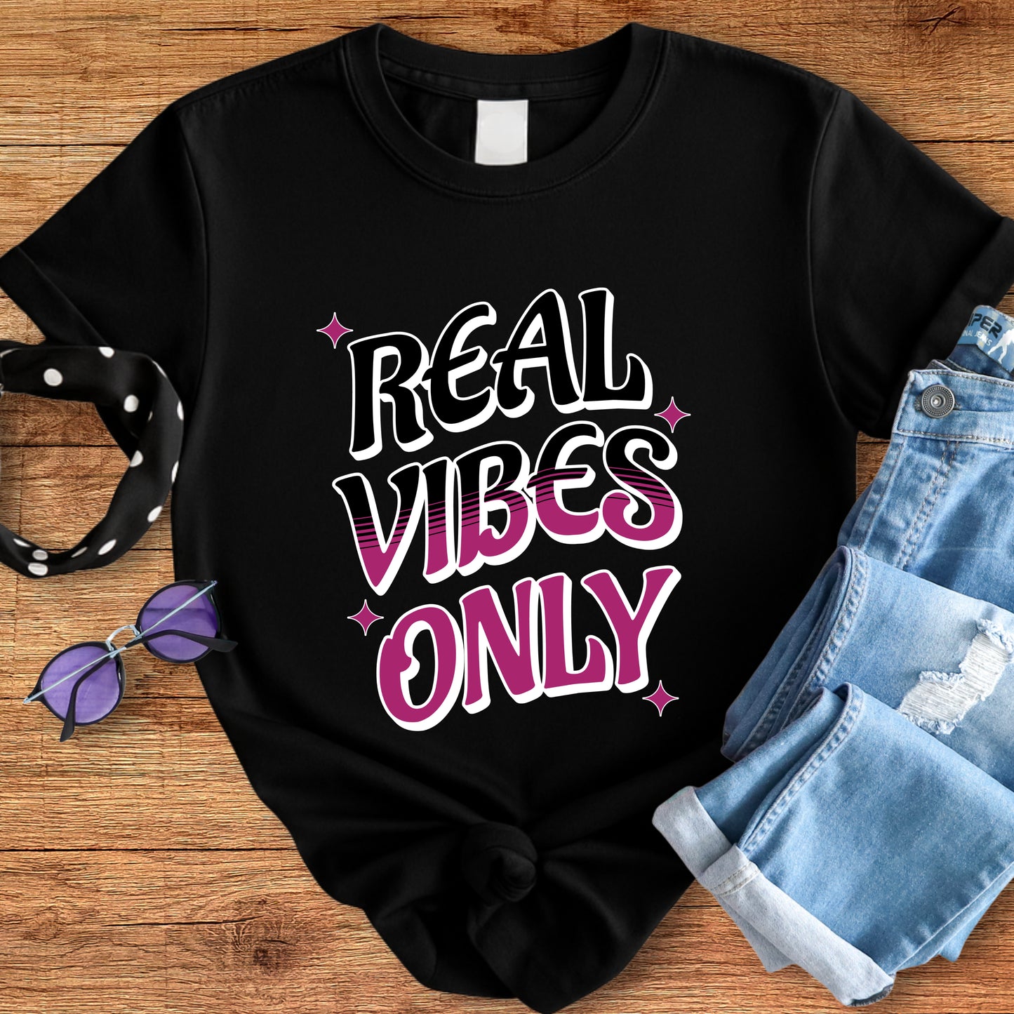 Real Vibes Only Tee