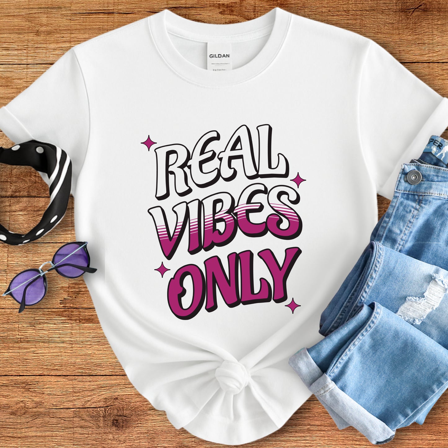 Real Vibes Only Tee